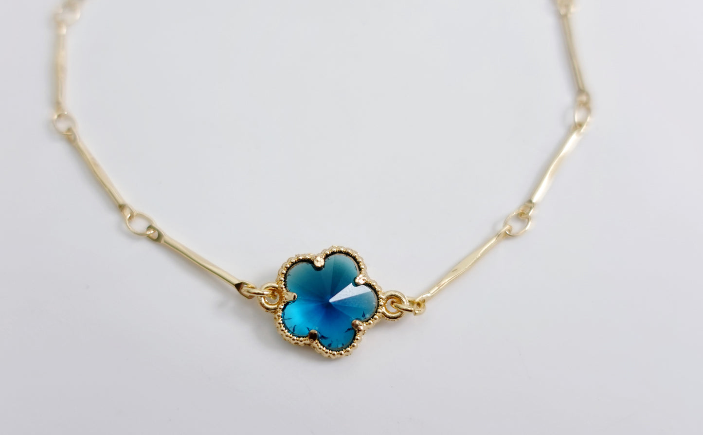Lucky Charm Five-Petaled Flower Motif Bracelet